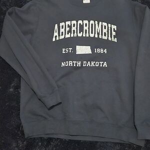 Abercrombie & Fitch Men's Gray Sweater